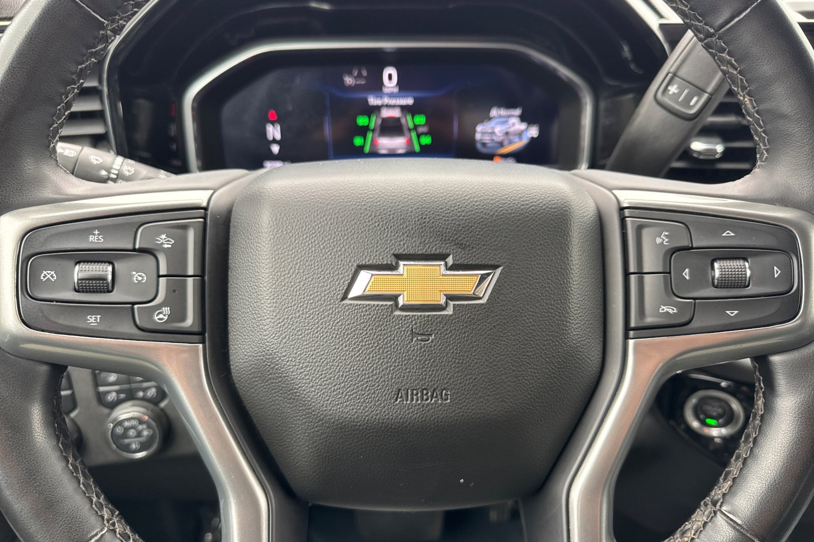 Used 2024 Chevrolet Silverado 2500 LTZ w/ LTZ Premium Package AWD/4WD image 35