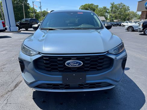 Used 2023 Ford Escape ST-Line w/ Equipment Group 301A FWD image 2