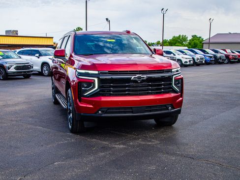 New 2026 Chevrolet Suburban RST AWD/4WD image 10