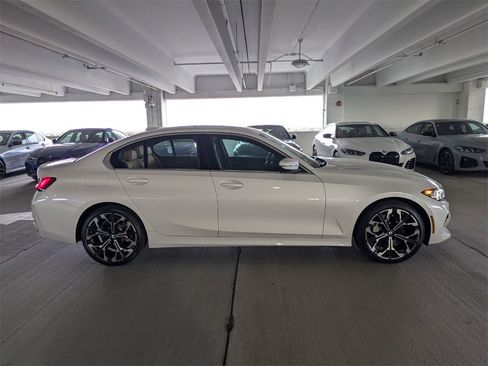 New 2026 BMW 330i Sedan image 3