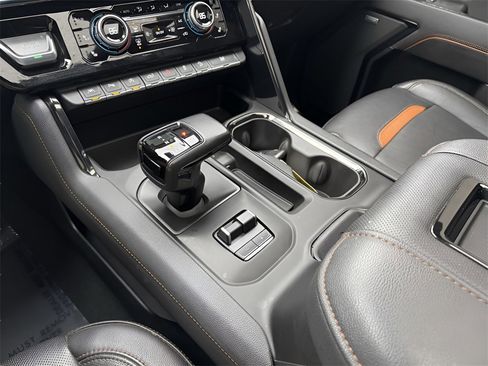 Used 2022 GMC Sierra 1500 AT4 w/ AT4 Premium Package image 40