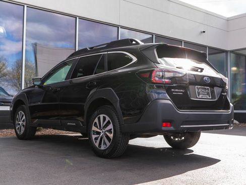 Used 2024 Subaru Outback Premium AWD/4WD image 7