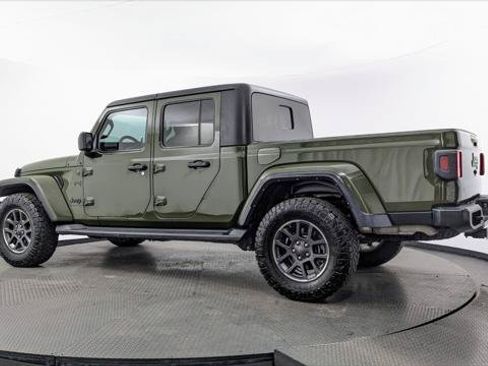 Used 2023 Jeep Gladiator Sport AWD/4WD image 6