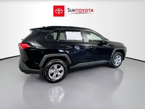 Used 2025 Toyota RAV4 XLE w/ Convenience Package FWD image 4