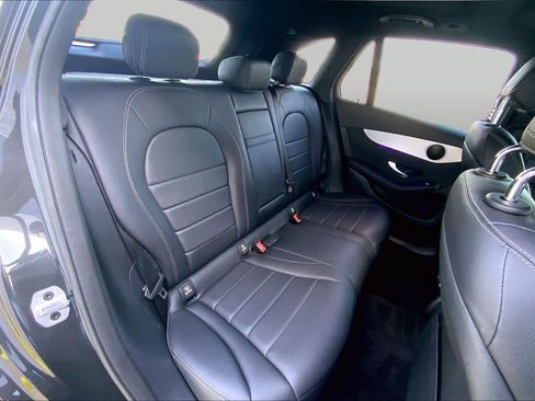 Certified 2022 Mercedes-Benz GLC 300 image 18
