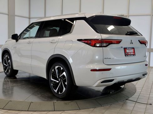 Used 2024 Mitsubishi Outlander SEL image 6
