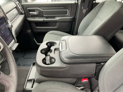 Used 2026 RAM 2500 Big Horn AWD/4WD image 21