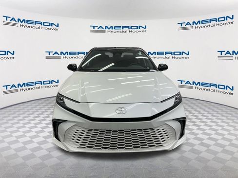 Used 2025 Toyota Camry XSE FWD image 8