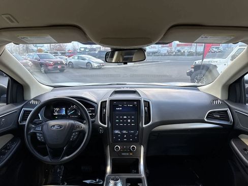 Used 2022 Ford Edge SE w/ Cargo Accessory Package image 15