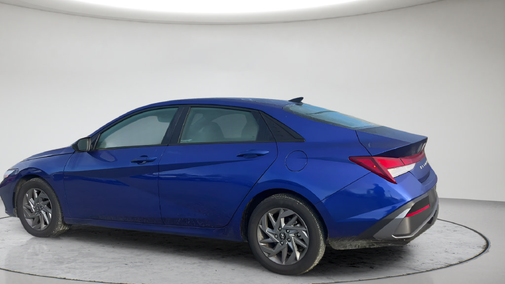 Used 2024 Hyundai Elantra SEL FWD image 10