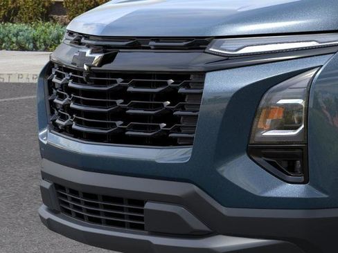 New 2026 Chevrolet Equinox LT FWD image 13