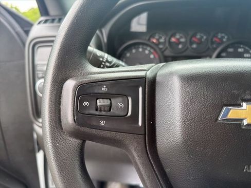Used 2021 Chevrolet Silverado 1500 Custom RWD image 17