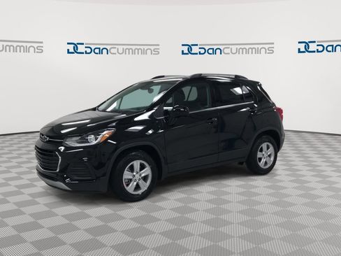 Used 2020 Chevrolet Trax LT FWD image 4