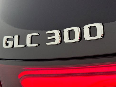 New 2026 Mercedes-Benz GLC 300 image 8