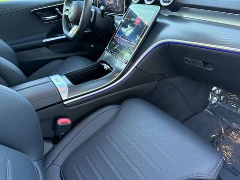 Used 2025 Mercedes-Benz C 300 Sedan image 19