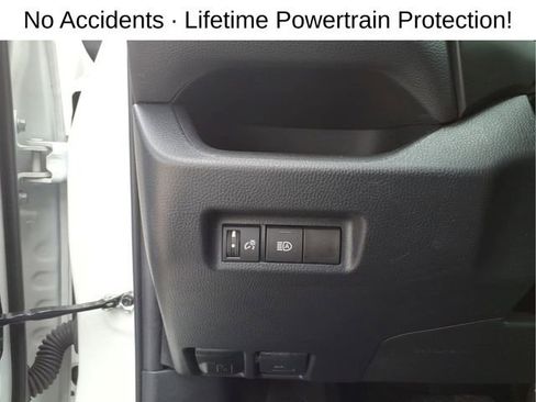 Used 2023 Toyota RAV4 LE AWD/4WD image 14