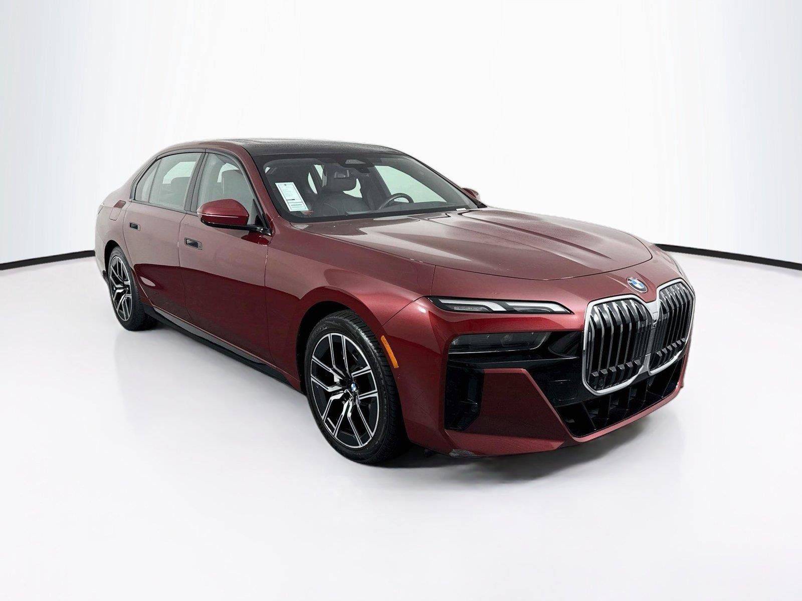 Used 2025 BMW 740i RWD image 10