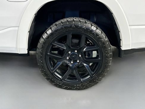 Used 2021 RAM 1500 Laramie AWD/4WD image 33