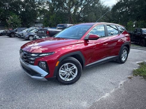Used 2026 Hyundai Tucson SE FWD image 3