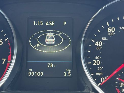 Used 2018 Volkswagen Jetta GLI FWD image 21