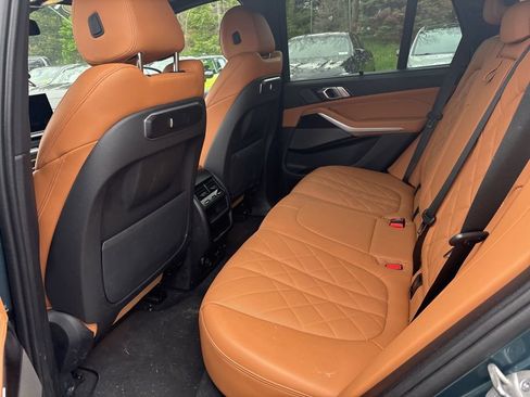 Certified 2024 BMW X5 xDrive40i w/ Premium Package AWD/4WD image 12