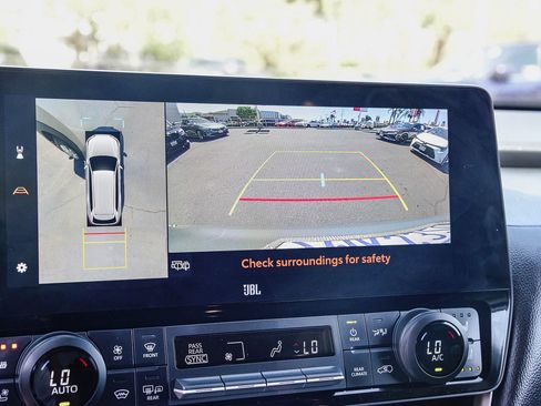 Certified 2024 Toyota Grand Highlander Platinum image 28