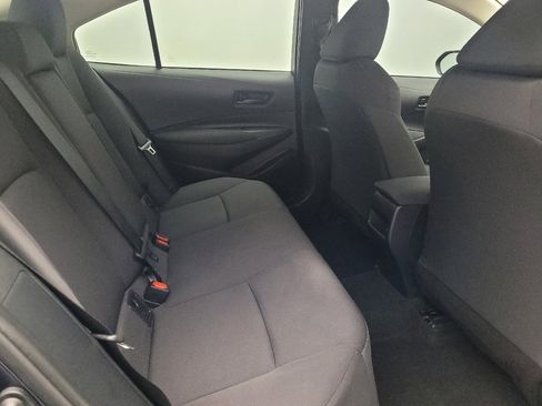 Used 2022 Toyota Corolla LE FWD image 19