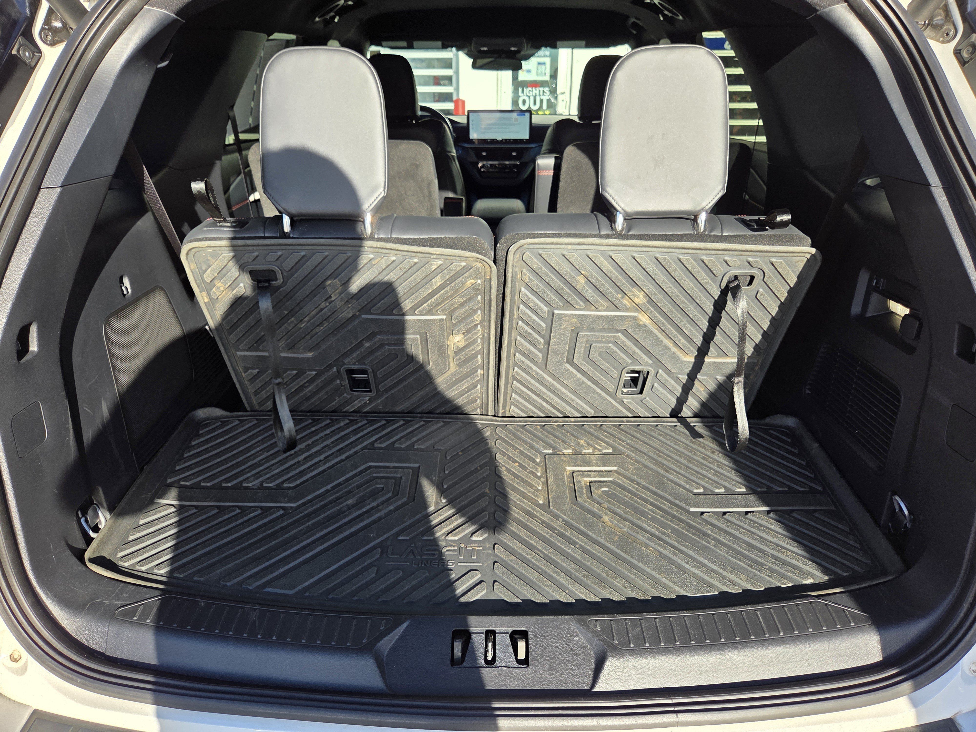 Used 2025 Ford Explorer ST-Line AWD/4WD image 12