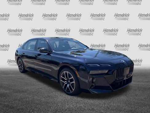 Certified 2024 BMW 760i xDrive AWD/4WD image 2