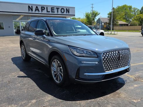 Used 2023 Lincoln Corsair AWD w/ Equipment Group 101A image 3