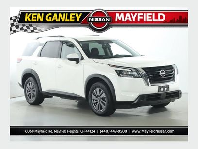 Used 2024 Nissan Pathfinder SV
