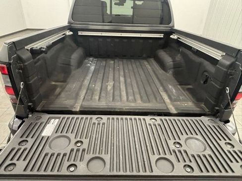 Used 2023 Nissan Frontier PRO-4X w/ Pro Convenience Package AWD/4WD image 8