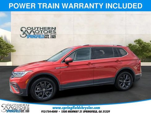 Used 2022 Volkswagen Tiguan SE FWD image 1