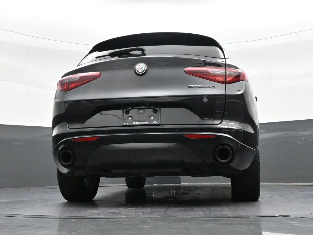 Used 2020 Alfa Romeo Stelvio Sport w/ Quick Order Package 22K Sport RWD image 26