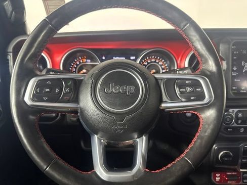 Used 2023 Jeep Gladiator Rubicon w/ Cold Weather Group AWD/4WD image 18