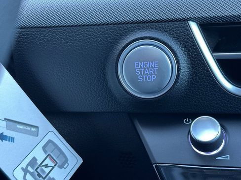 Used 2025 Hyundai Sonata SE image 20