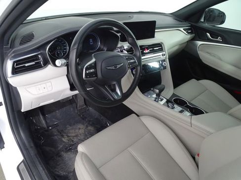 Used 2024 Genesis G70 2.5T image 23