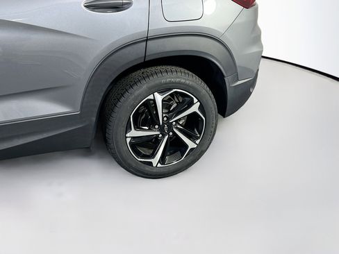 Used 2021 Chevrolet TrailBlazer RS w/ Sun and Liftgate Package image 29