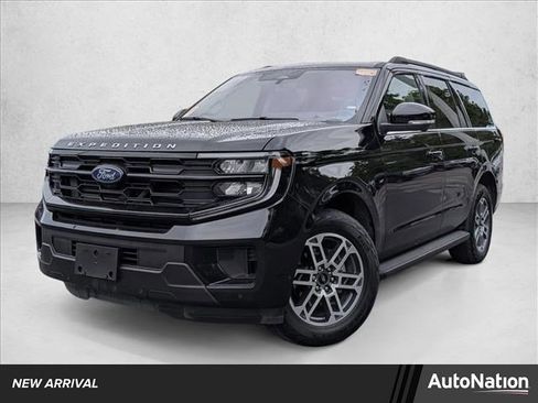 Used 2025 Ford Expedition Active image 1