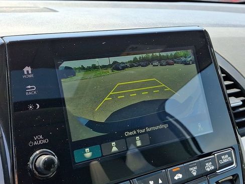 Used 2024 Honda Odyssey EX-L image 18