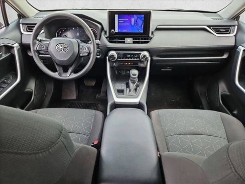 Used 2024 Toyota RAV4 XLE AWD/4WD image 17
