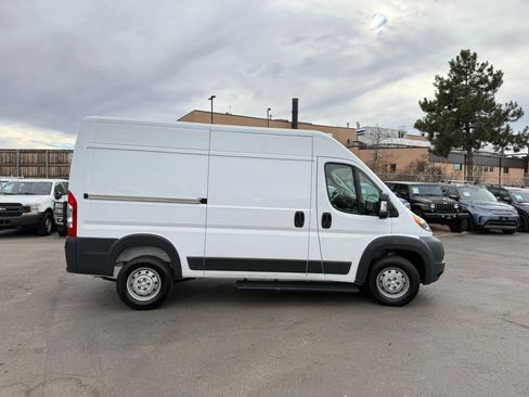 Used 2018 RAM ProMaster 2500 image 7
