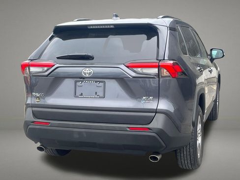 Used 2025 Toyota RAV4 XLE AWD/4WD image 5