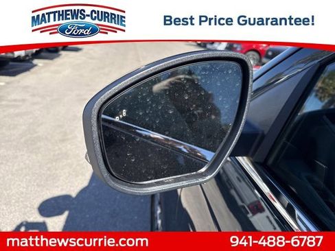 New 2026 Ford Expedition Active image 8