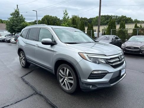 Used 2016 Honda Pilot Elite image 2
