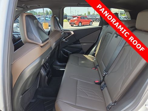Used 2025 BMW X3 xDrive30i AWD/4WD image 10