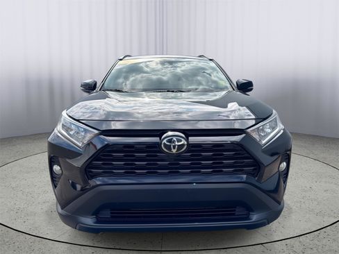 Used 2021 Toyota RAV4 XLE AWD/4WD image 18