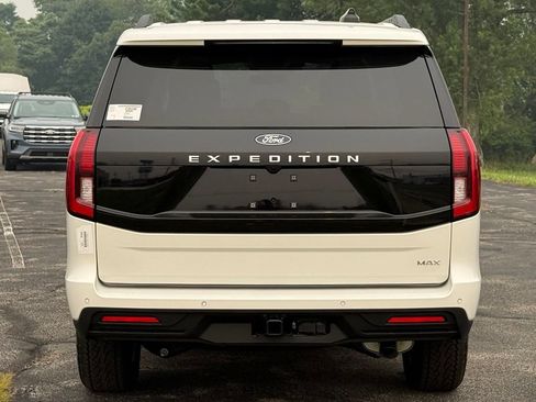 New 2027 Ford Expedition Max Active AWD/4WD image 5