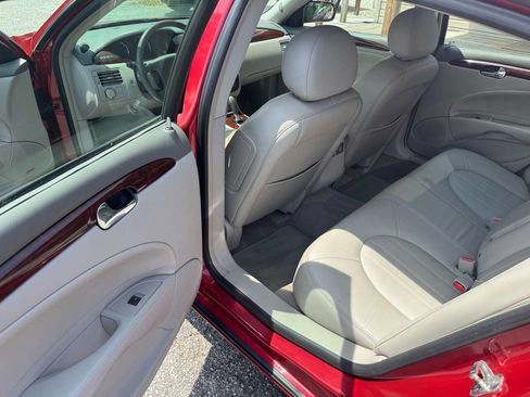 Used 2007 Buick Lucerne CXL FWD image 12