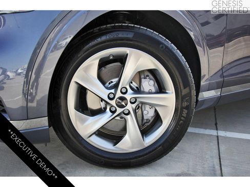 Used 2026 Genesis GV70 2.5T AWD/4WD image 32